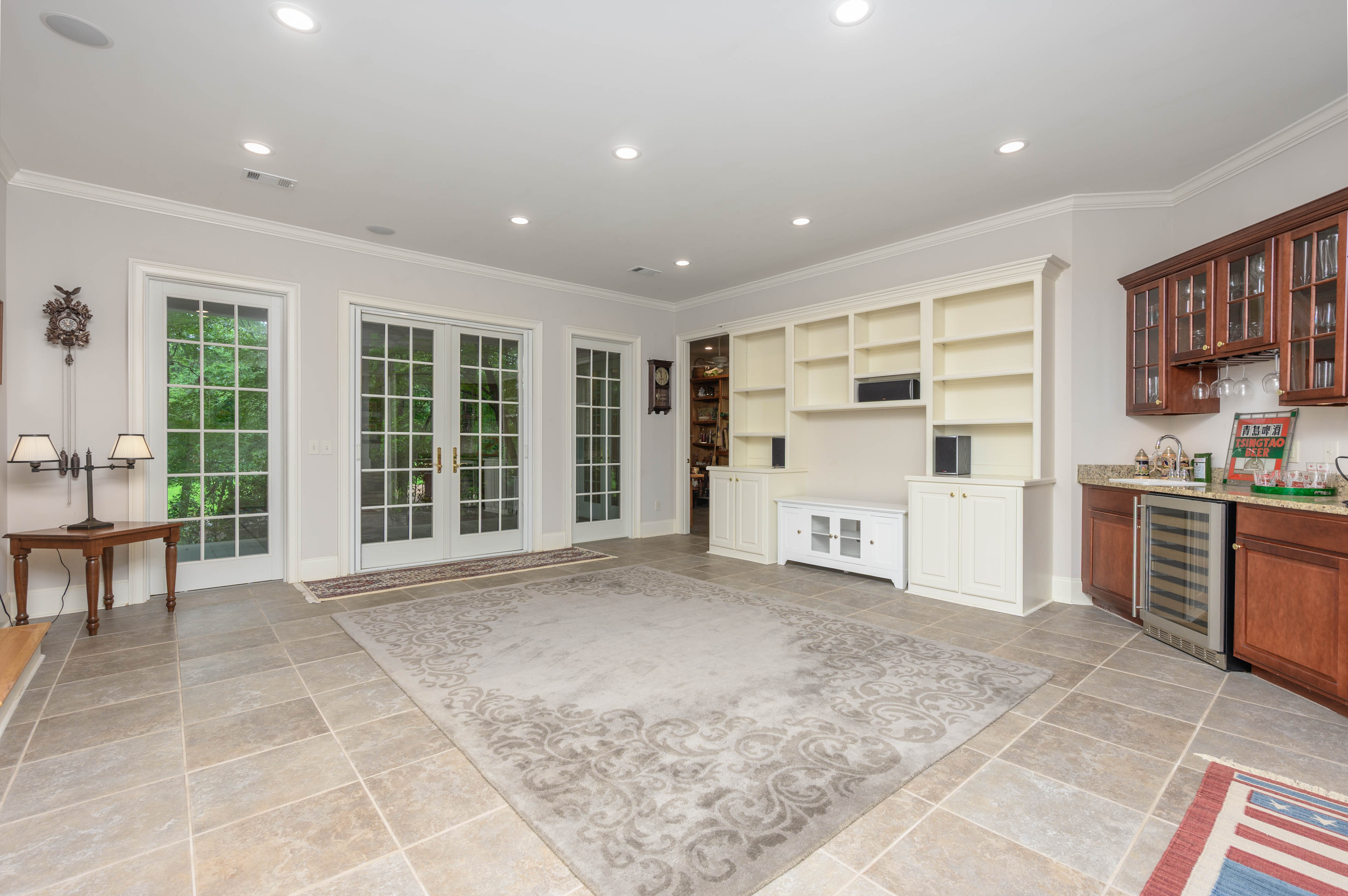 1320 Dejarnet Place image 31